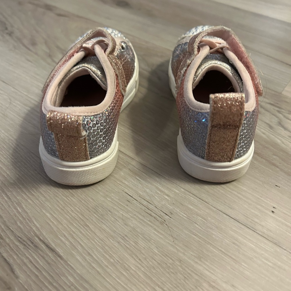 Twinkle Toes - Picture 3 of 6
